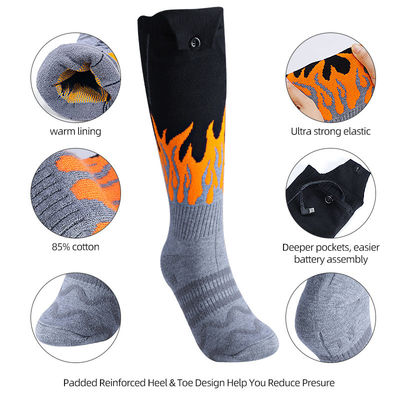 電気冬の上昇温暖気流は充電電池と洗濯できるソックスを熱した